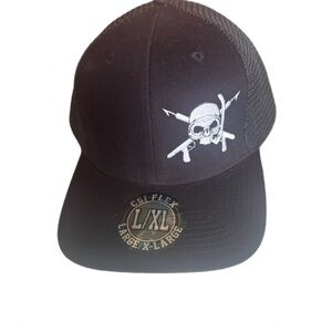 Skull Divers Fishing Expeditions Fitted baseball style hat